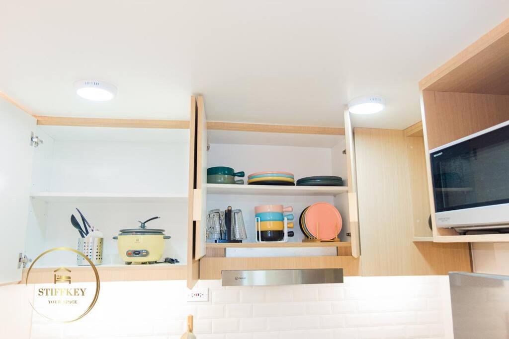 Apartment Moa Shore 3 New Modern One Bedroom Manila