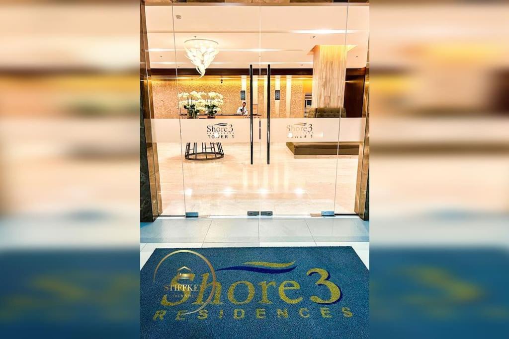 Moa Shore 3 New Modern One Bedroom * Manila