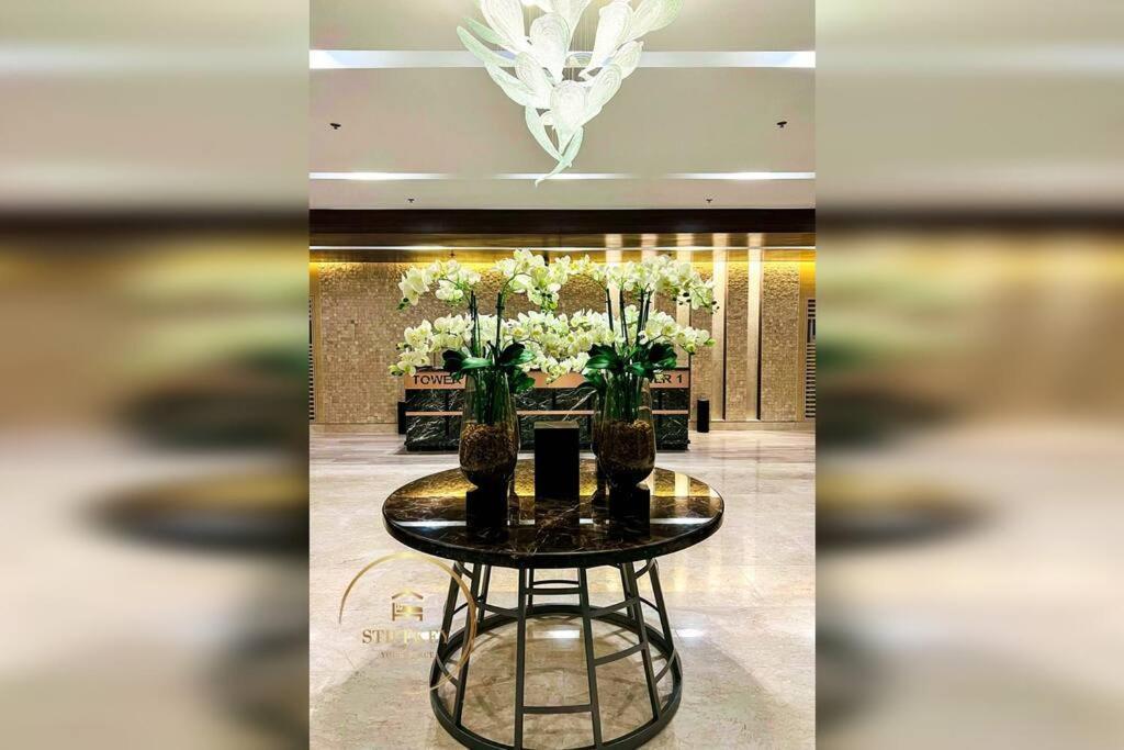 Moa Shore 3 New Modern One Bedroom Manila